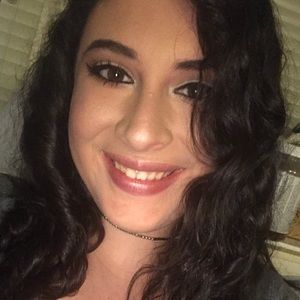 Meet your Posher, Gabby